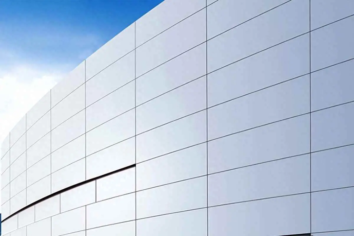 为什么贴铝塑板？铝塑板：美观大气，防火安全的公共场所建筑首选材料