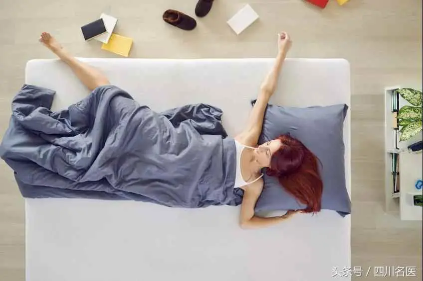 腰不好为什么睡硬板床？睡硬床对腰真的有好处？