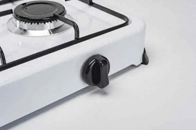 燃气灶为什么自动熄火维修？燃气灶一放锅就熄火怎么解决？
