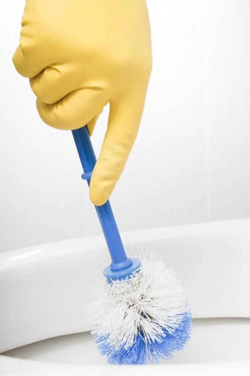 马桶刷为什么那么硬？马桶刷刷丝选哪种？