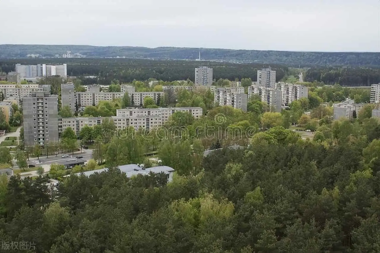 板楼为什么好呢？买房选板楼还是塔楼？