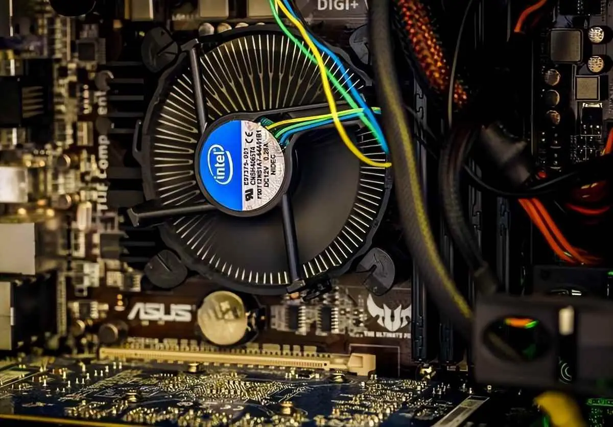 为什么显卡温度那么高还不转？显卡风扇不转怎么办