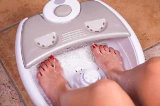 足浴盆漏水为什么？足浴器坏了先别扔！