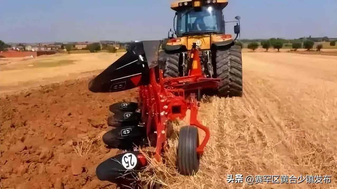 春天翻土为什么？深翻土地—我们为什么要深翻有什么好处？