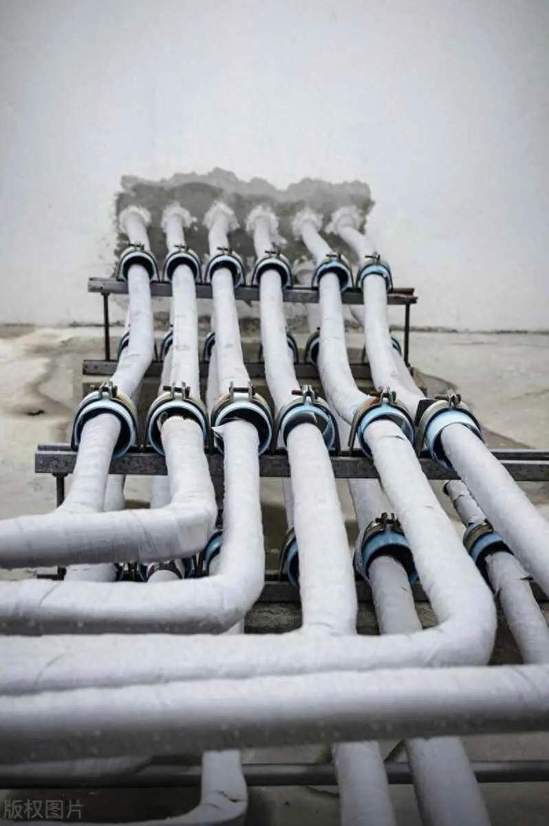 空气能为什么结冰呢？空气能热泵为何会“冻裂”？