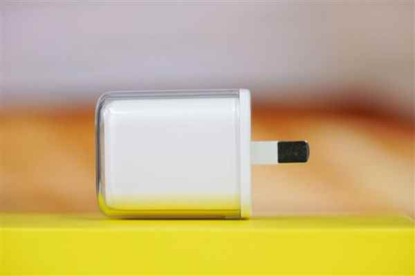 完美适配iPhone17全系快充！倍思同芯充Pro快充充电器套装图赏(图4)