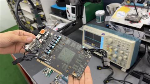 RTX5070Ti烧毁 出现一个大洞！竟然嫁接RX580救活了(图2)