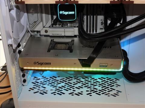 日本Sycom展示LYNK+快拆水冷版RTX5090：三颗猫头鹰风扇