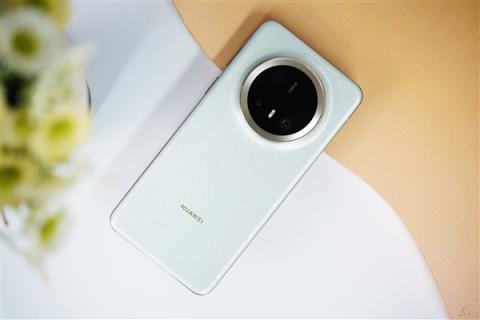 华为或本月20日发售Mate70优享版：3000+价格段、搭降频麒麟芯(图2)