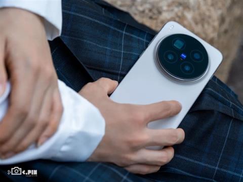 vivo刚发布的这台手机 让我不想再带相机出门(图5)