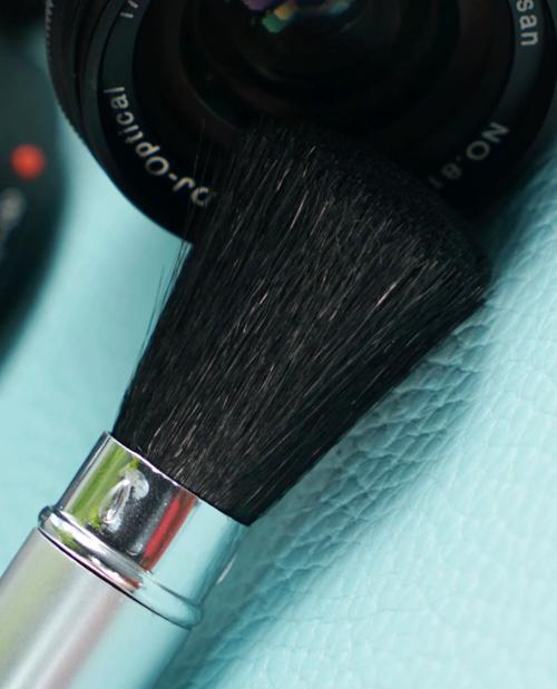 相机镜头脏了如何清理？需要哪些工具？