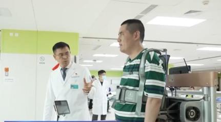 我国脊髓神经接口技术应用再突：让高位截瘫患者自主行走(图1)