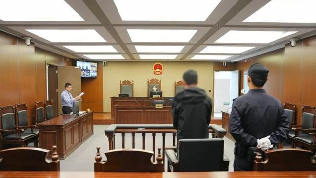 手写处方单背后惊现百万侵占链 内鬼催生骗药链条