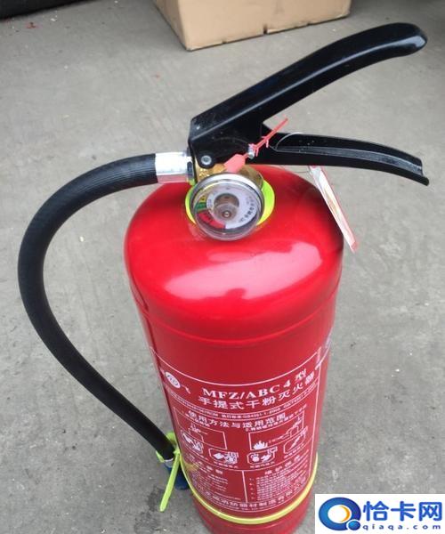 灭火器类型，高铁上灭火器的类型？