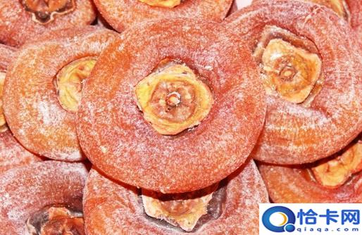 甜美绵柔的柿饼好吃又营养 但是吃柿饼时这些要注意