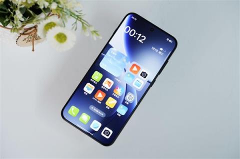 7025mAh超大电池！OPPOFindX9图赏(图2)