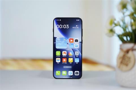 7025mAh超大电池！OPPOFindX9图赏(图6)