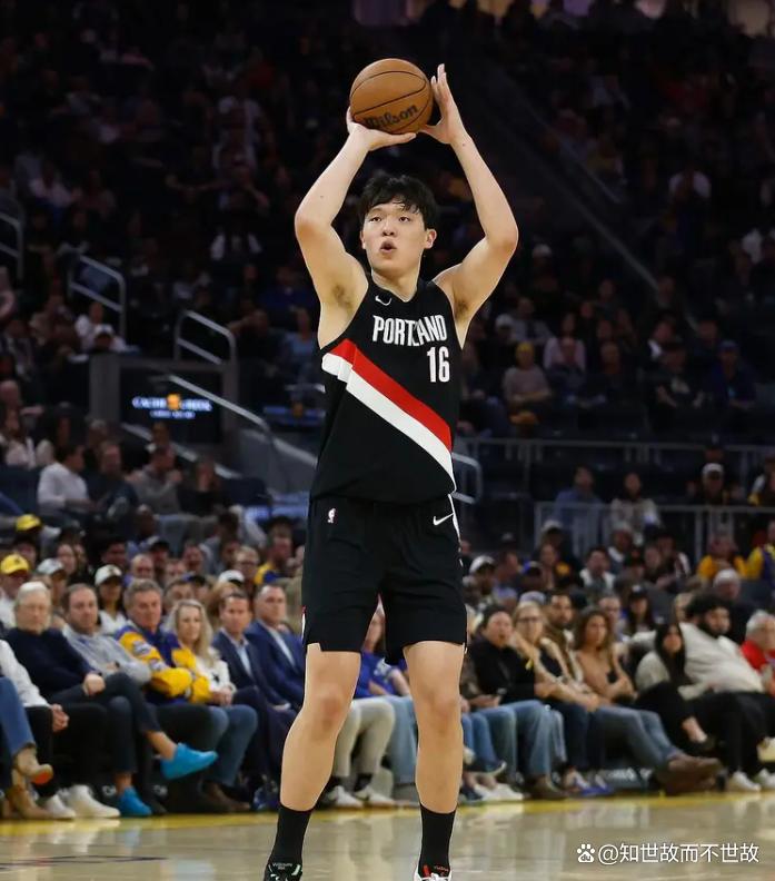 杨瀚森的眼泪?为何在NBA赛场上格外沉重?