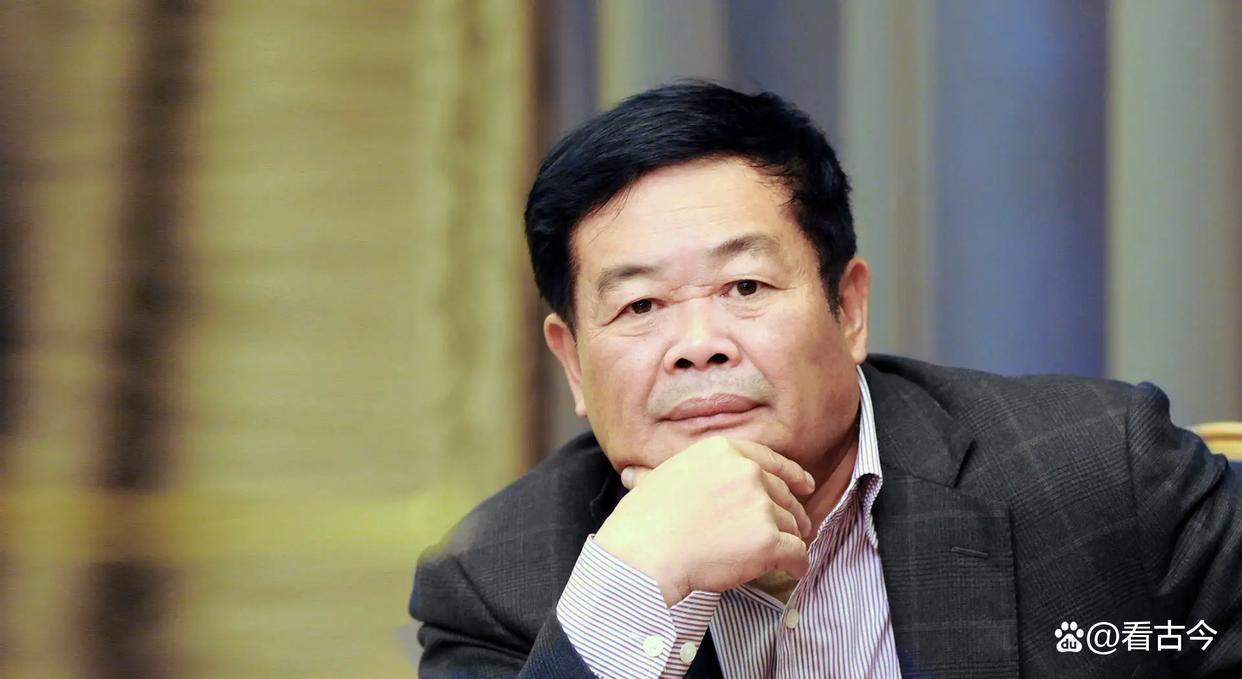 79岁“玻璃大王”曹德旺卸任交棒长子?55岁“创二代”接棒冲浪