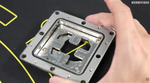 大神玩家动手：9800X3D用上超算的喷雾冷却！可惜不是太完美(图3)