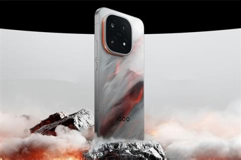 iQOO15开售30分钟销量超上代首日全天 产品经理不敢相信：真要去拧螺丝了