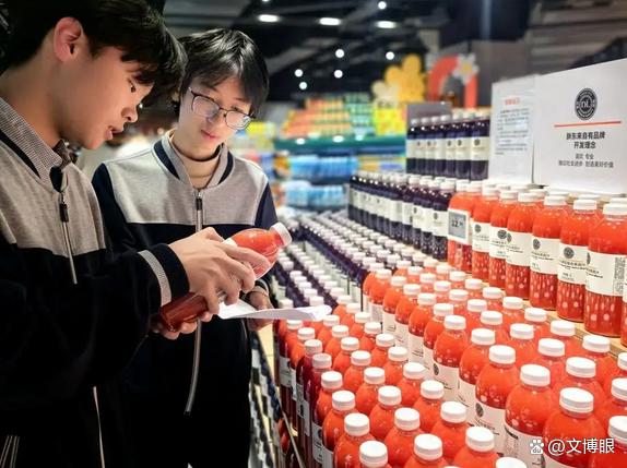 胖东来高端研学每人收费100万:是商业智慧还是割韭菜行为?