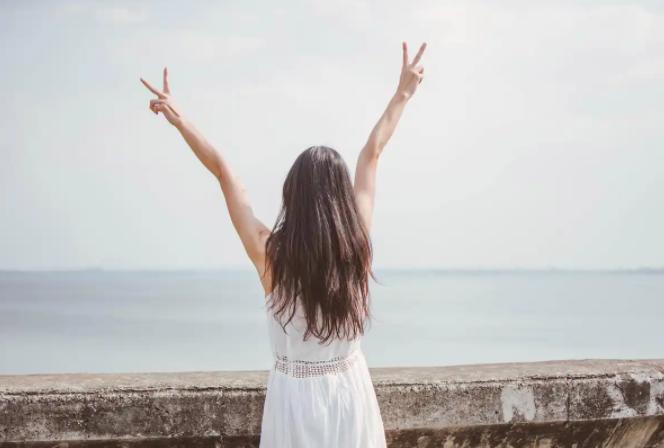 有个“高颜值”妹妹是怎样的体验?网友:甜蜜的烦恼你想象不到