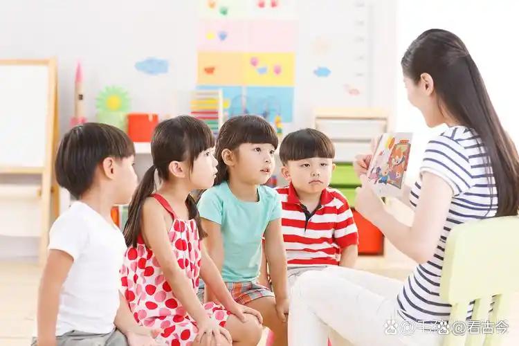 大学生成为临时父母?情感家教3小时收入300元?治愈经济火了?