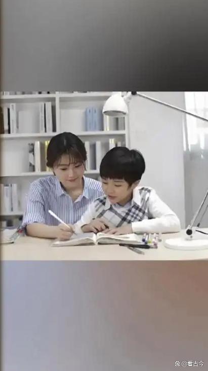 大学生成为临时父母?情感家教3小时收入300元?治愈经济火了?