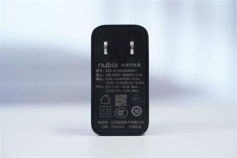 全焦段影像街拍神器！努比亚Z80Ultra专业摄影套装图赏(图32)