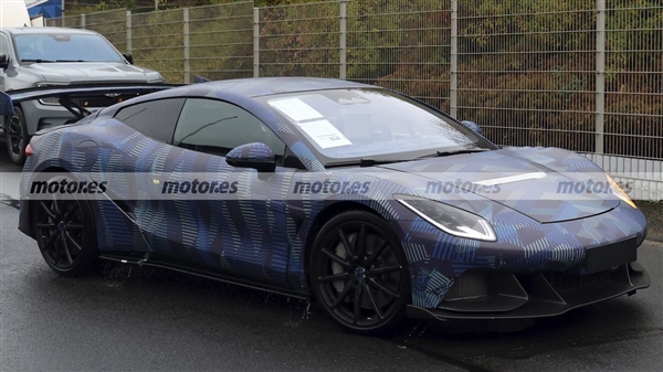 “卢浮宫被盗珠宝”惊现闲鱼 客户回应:建议用户发现举报(图2)