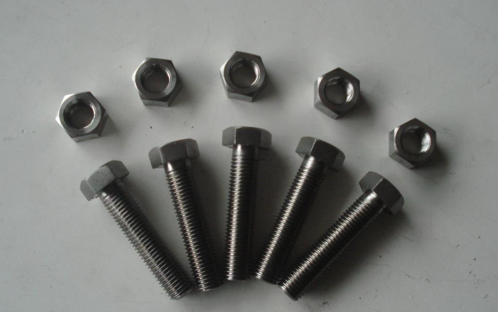 螺丝滑丝了拧不下来怎么办？选择螺丝有什么技巧