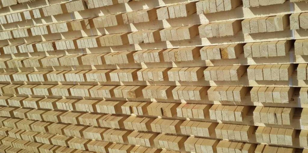 轻钢龙骨和木龙骨哪个好？木龙骨和轻钢龙骨有何特性