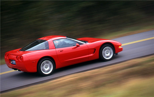 隐藏式门把手 给整个汽车行业都上了一课