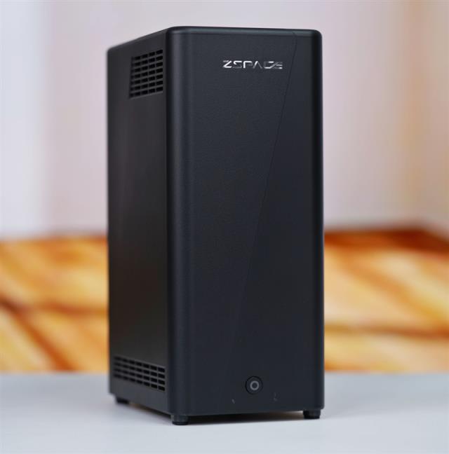 这才是真正的AINAS!极空间私有云Z2Ultra评测(图1)