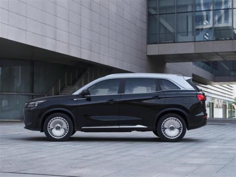 12万级唯一230KM超长续航电混SUV！第三代蓝电E5PLUS绝对值得等一波(图2)