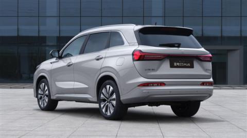 12万级唯一230KM超长续航电混SUV！第三代蓝电E5PLUS绝对值得等一波(图6)