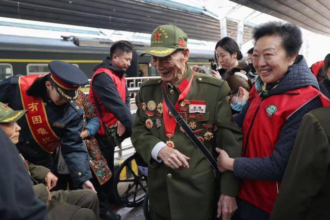 75名志愿军老兵今天抵达北京 圆梦之旅开启