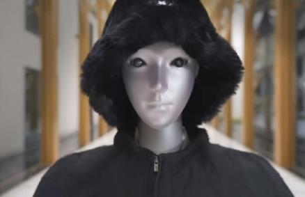 王兴兴回应新款人形机器人长得可怕:前几代头部非常简易 把仿生人脸加了上去(图1)