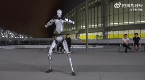 王兴兴回应新款人形机器人长得可怕:前几代头部非常简易 把仿生人脸加了上去(图2)