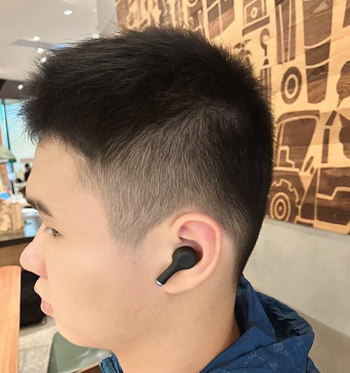 蓝牙耳机如何设置立体声？