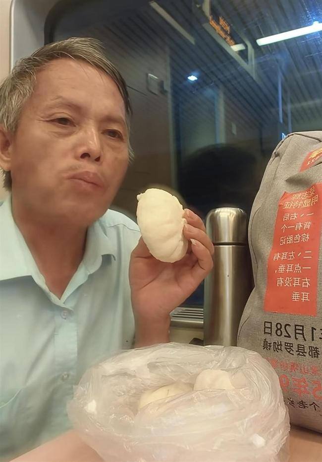 梁志辉爸爸寻子30年成功上岸 父子终团圆