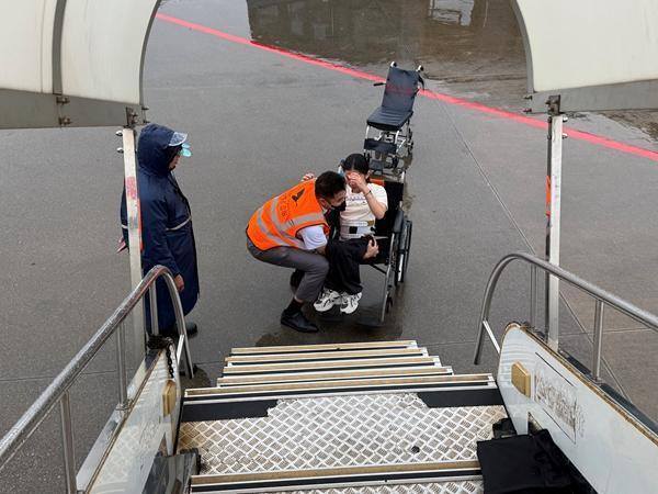 郑智化机场事件反转 舆论风波背后的真相