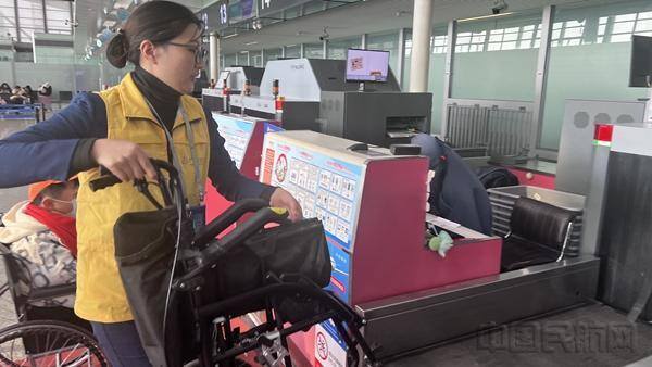 郑智化机场事件反转 舆论风波背后的真相