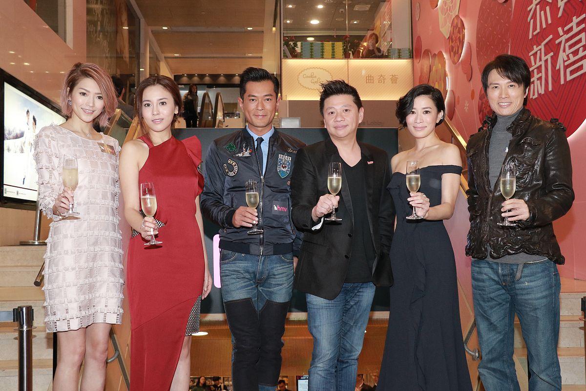 佘诗曼暖心承诺照顾许绍雄家人 娱乐圈真挚情谊引热议