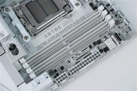 支持DDR5-9000！技嘉X870EAORUSX3D主板图赏(图14)