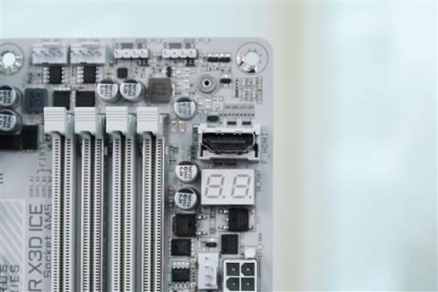 支持DDR5-9000！技嘉X870EAORUSX3D主板图赏(图15)