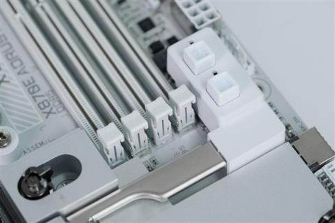 支持DDR5-9000！技嘉X870EAORUSX3D主板图赏(图25)