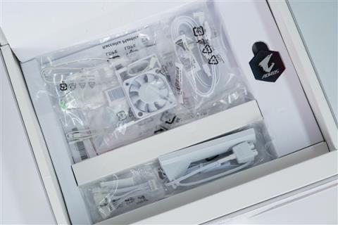 支持DDR5-9000！技嘉X870EAORUSX3D主板图赏(图28)