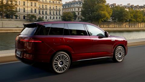 同级最多电机!三排六座SUV腾势N8L上市:29.98万起(图6)